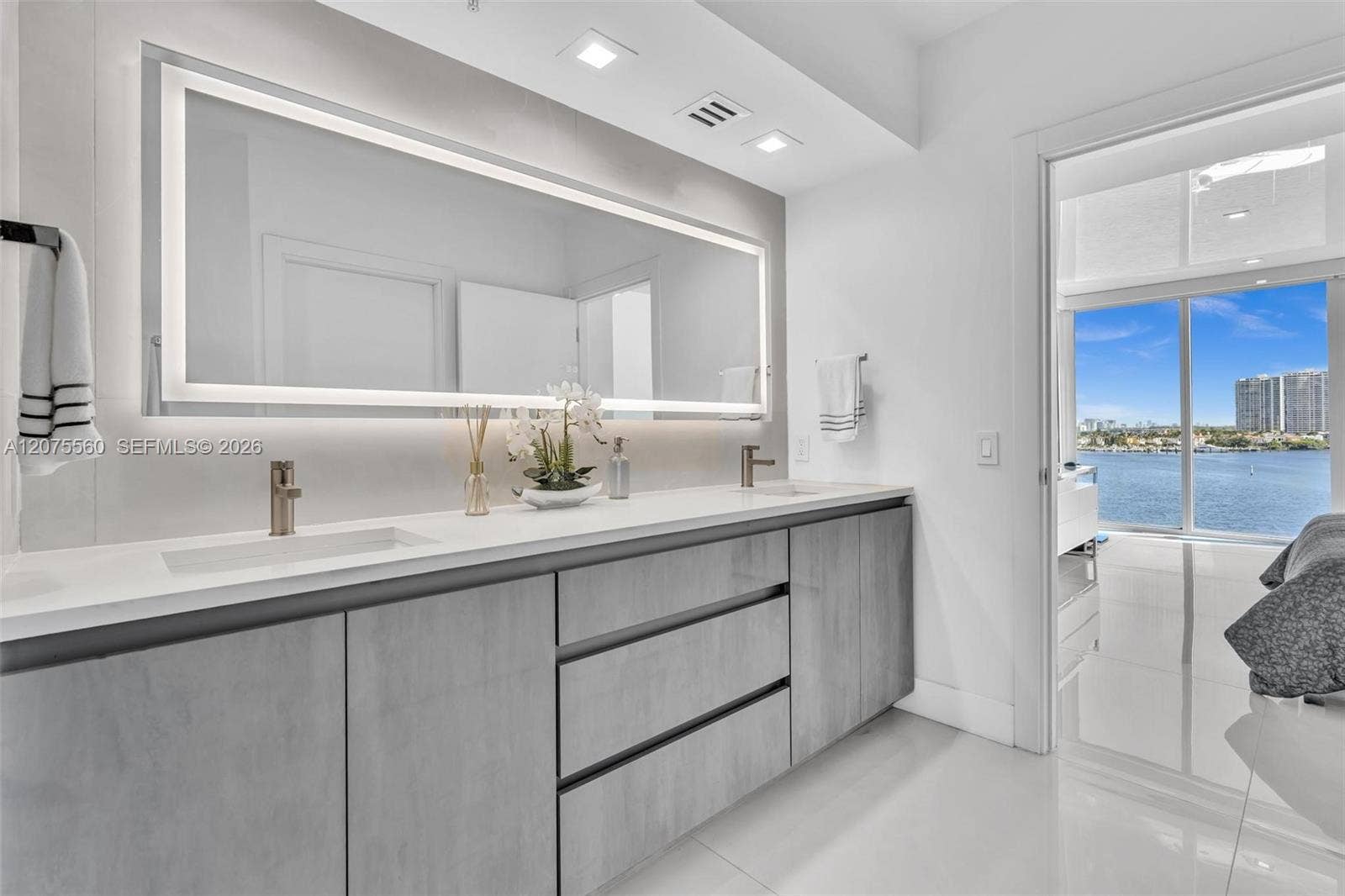 3370 Hidden Bay Drive, #815, Aventura, FL 33180 Photo 35