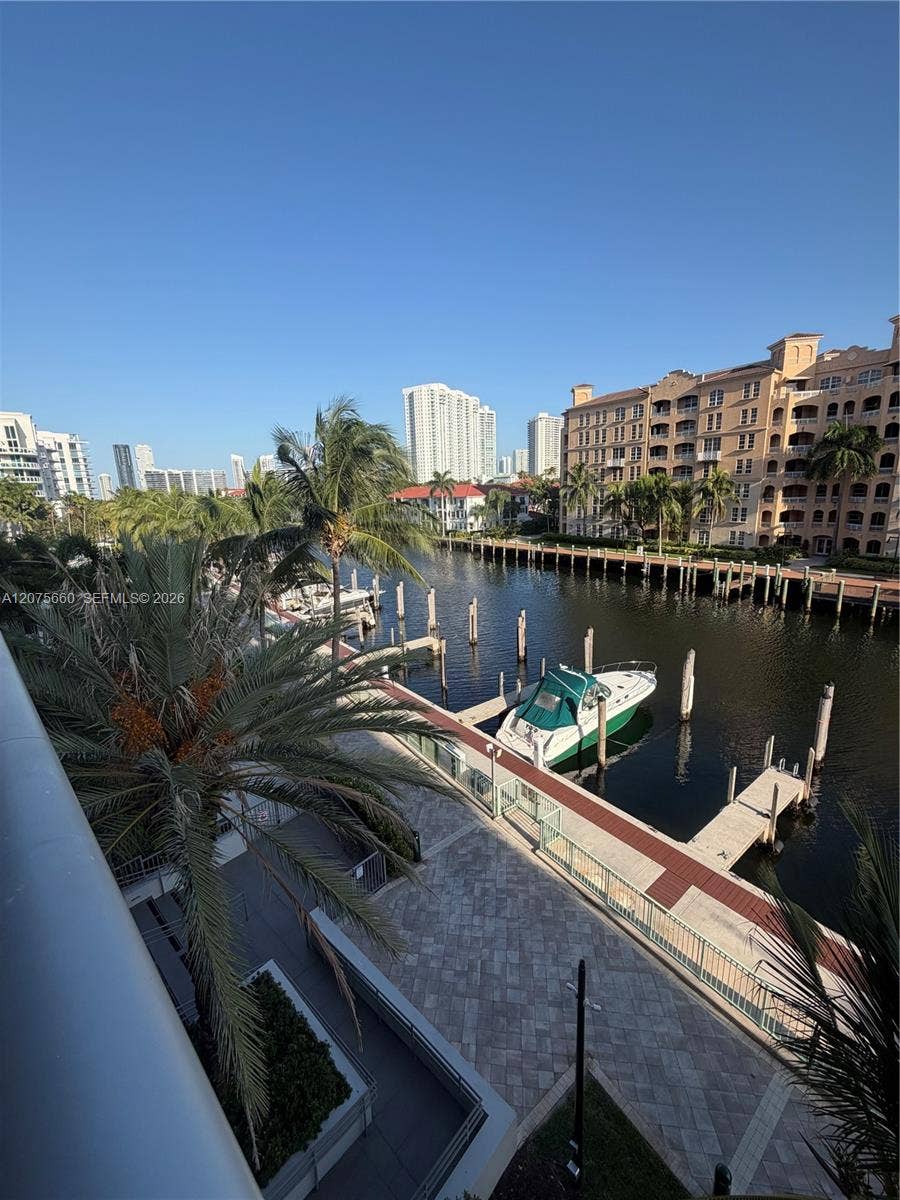 2950 NE 188th Street, #325, Aventura, FL 33180 Photo 3