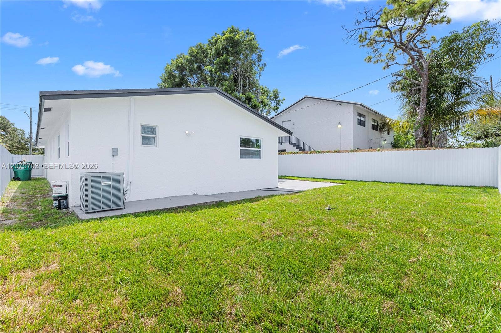 1125 NW 27th Avenue, Fort Lauderdale, FL 33311 Photo 7