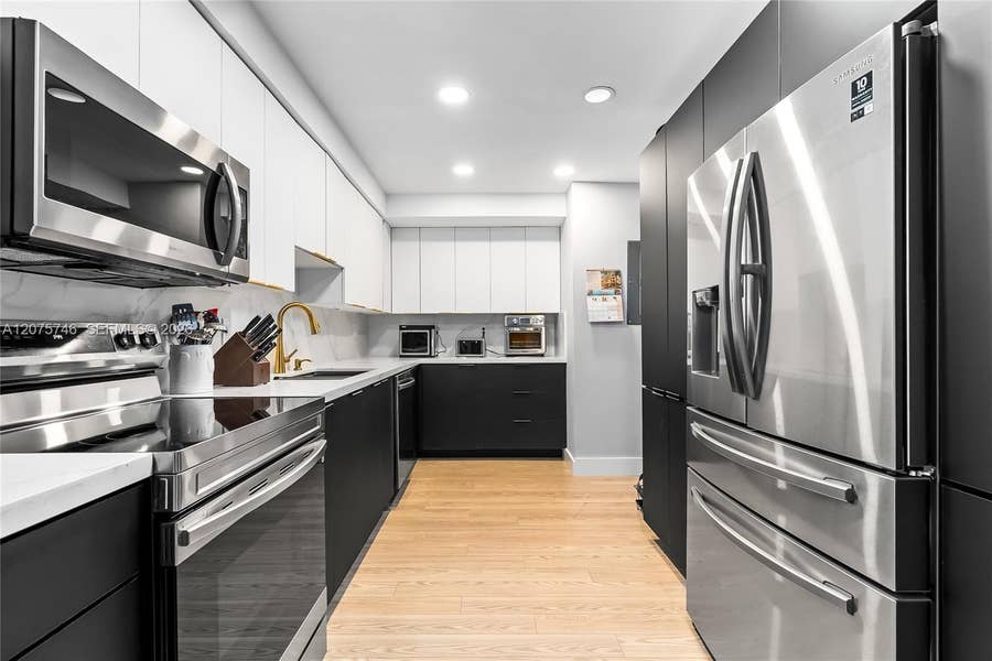 Property photo for 600 Three Islands Boulevard, #305, Hallandale Beach, FL