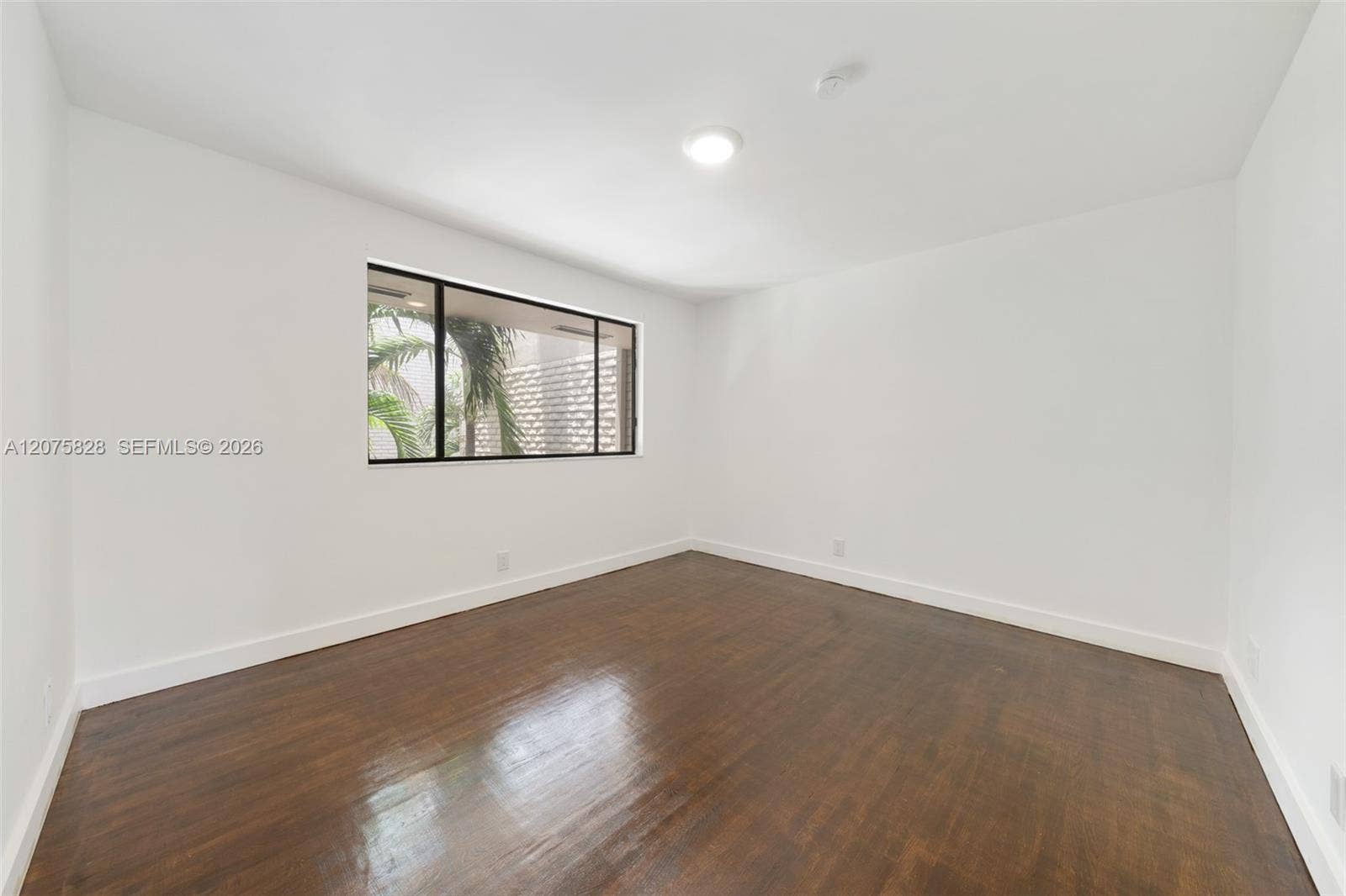 DEN (CONVERTIBLE TO 3RD BEDROOM)