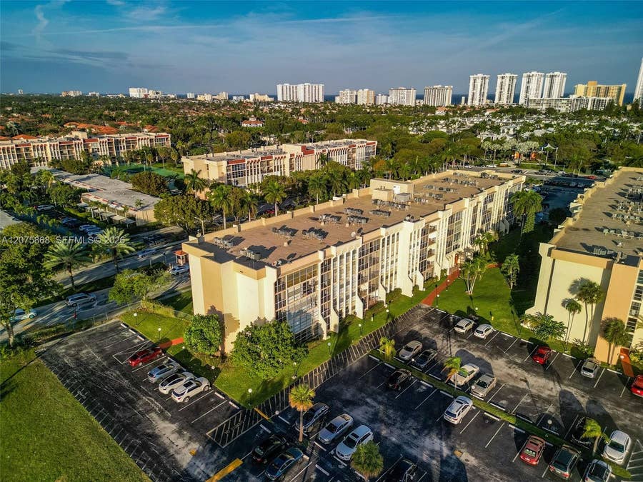Property photo for 2000 Atlantic Shores Boulevard, #407, Hallandale Beach, FL