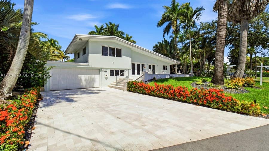 Property photo for 2613 Tortugas Lane, Fort Lauderdale, FL