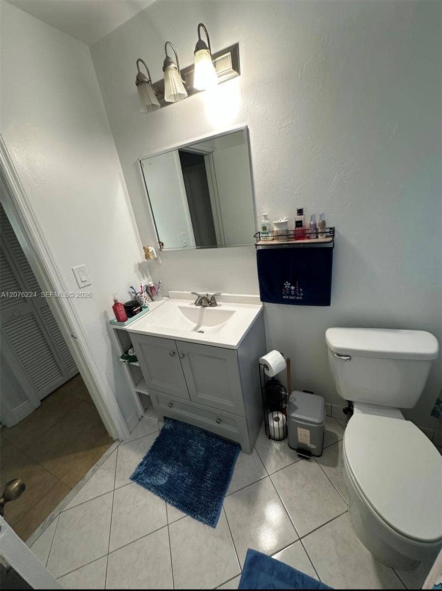 607 NW 42nd Street, Oakland Park, FL 33309 Photo 8