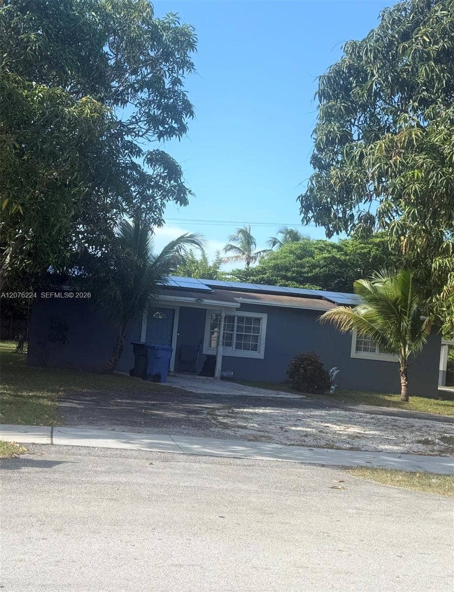 607 NW 42nd Street, Oakland Park, FL 33309 Photo 1