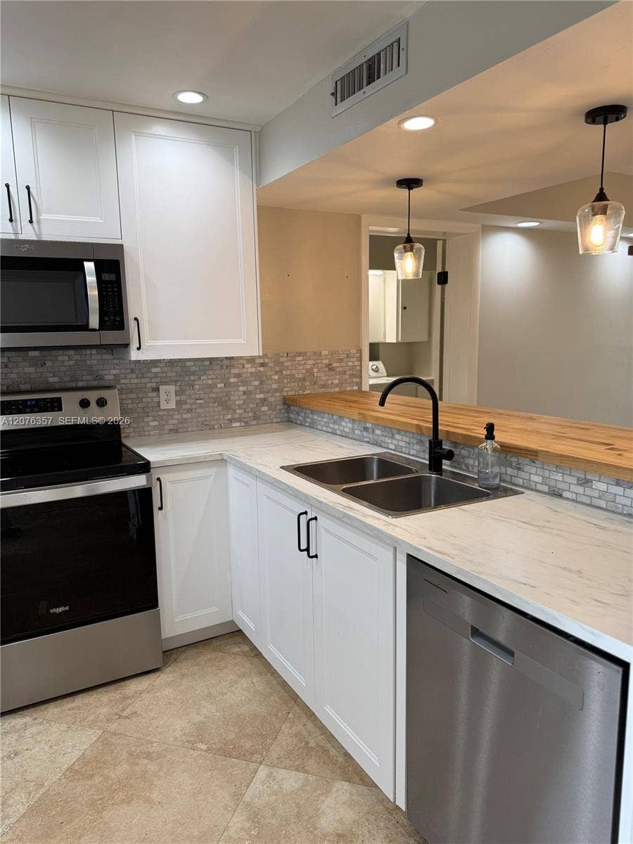 Property photo for 1520 Whitehall Drive, #206, Davie, FL