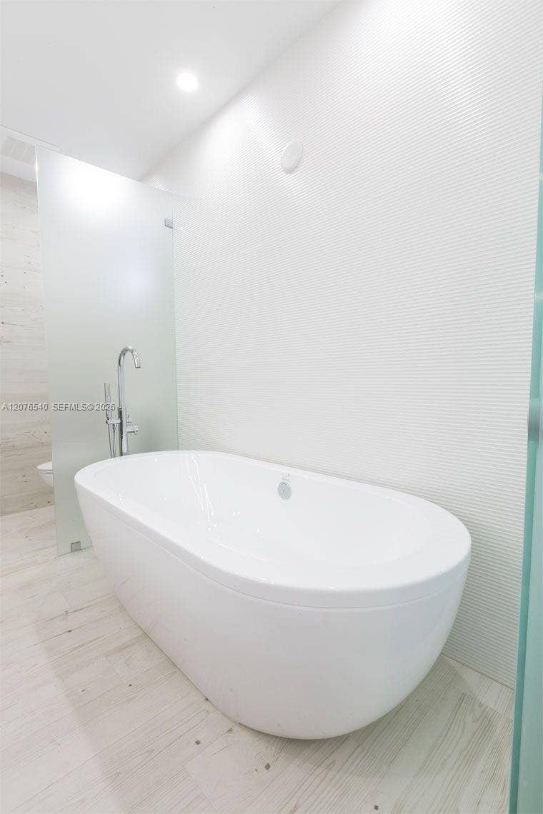 619 NE 14th Avenue, Fort Lauderdale, Fort Lauderdale, FL 33304 Photo 11