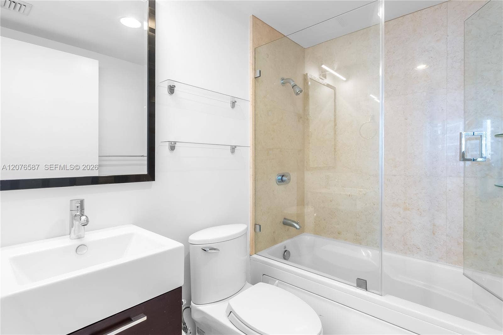 5875 Collins Avenue, #903, Miami Beach, FL 33140 Photo 16