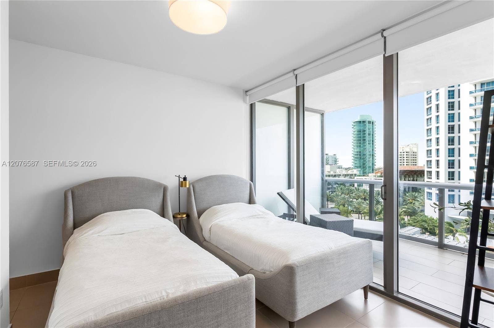 5875 Collins Avenue, #903, Miami Beach, FL 33140 Photo 17