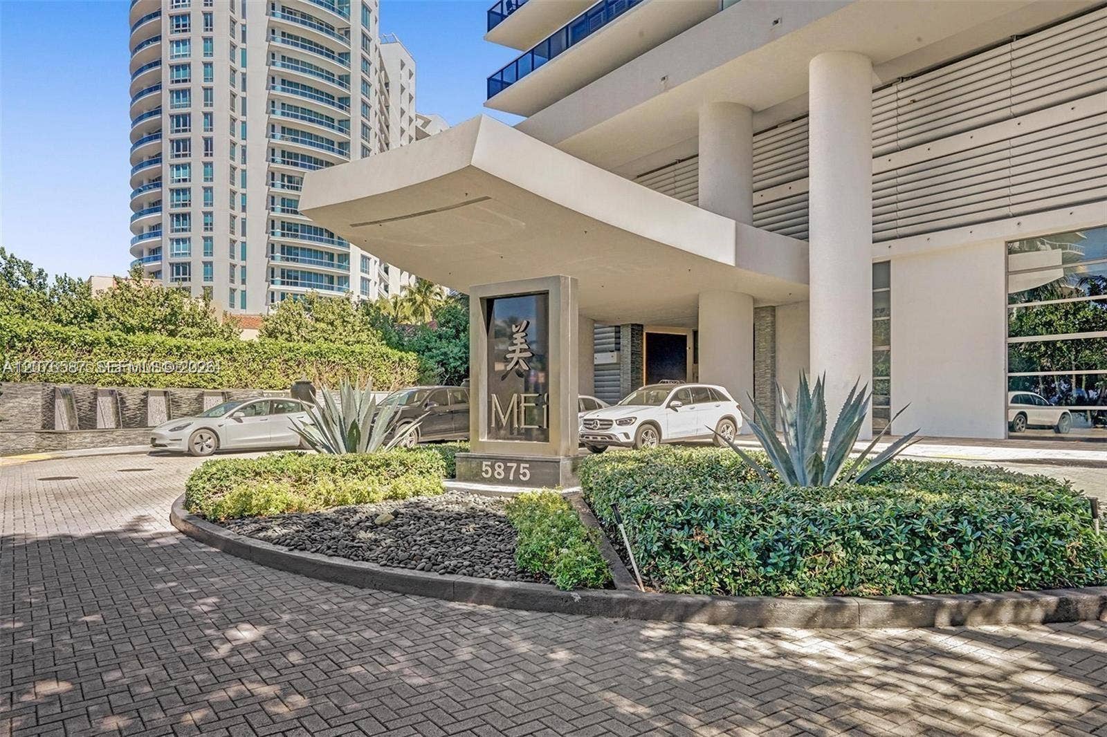 5875 Collins Avenue, #903, Miami Beach, FL 33140 Photo 27