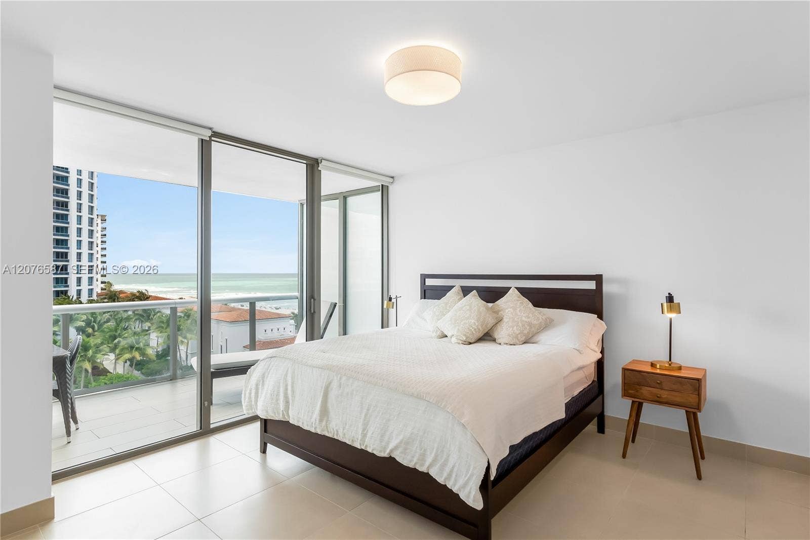 5875 Collins Avenue, #903, Miami Beach, FL 33140 Photo 10