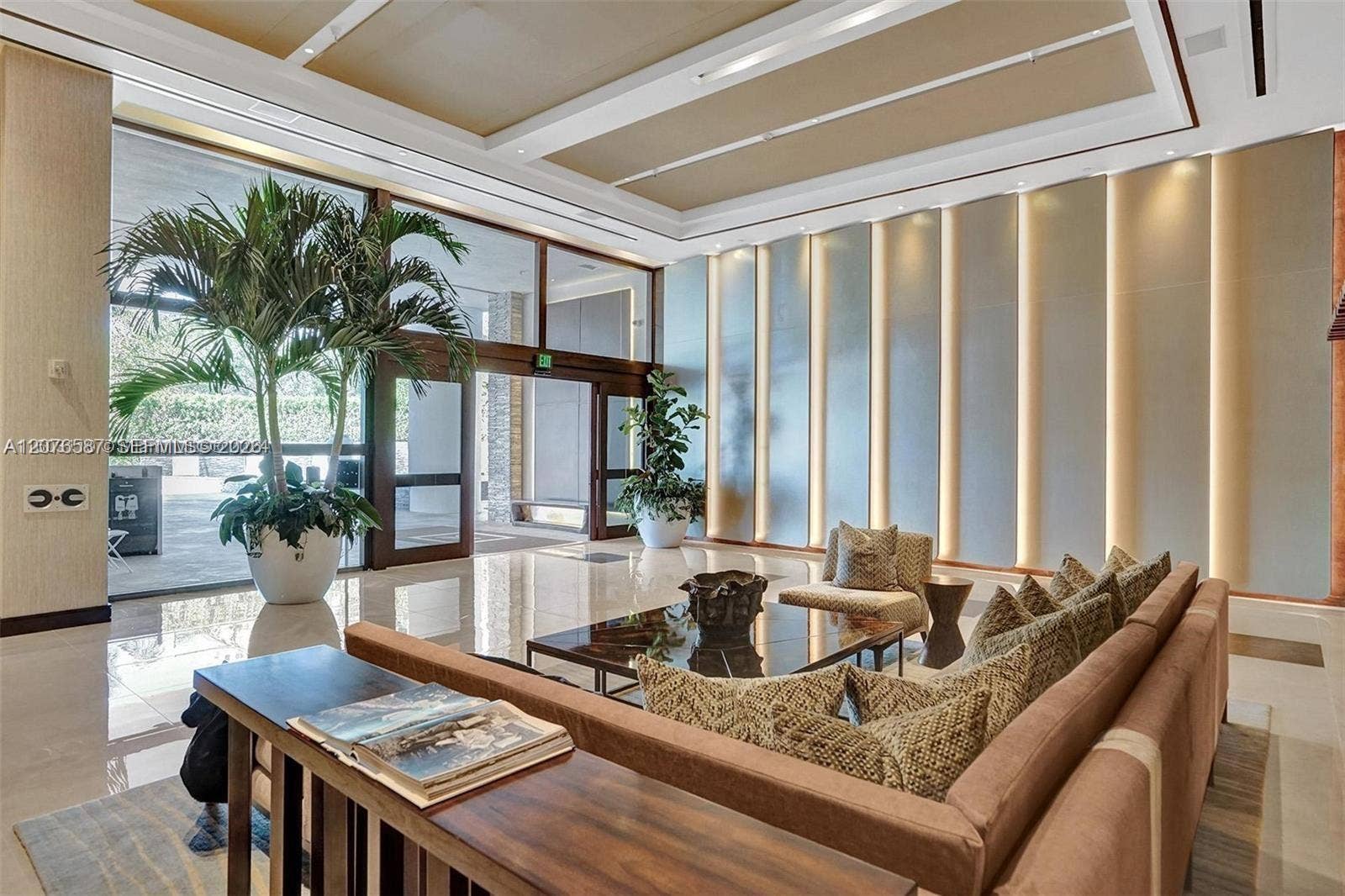 5875 Collins Avenue, #903, Miami Beach, FL 33140 Photo 25