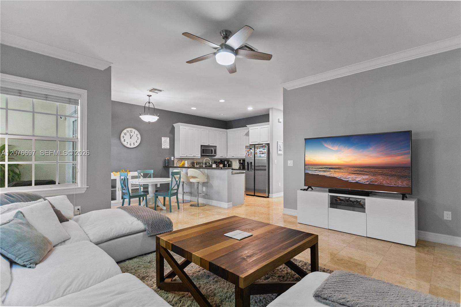1139 N Victoria Park Road, Fort Lauderdale, FL 33304 Spacious Great Room flowing into the Kitchen and Dining area.