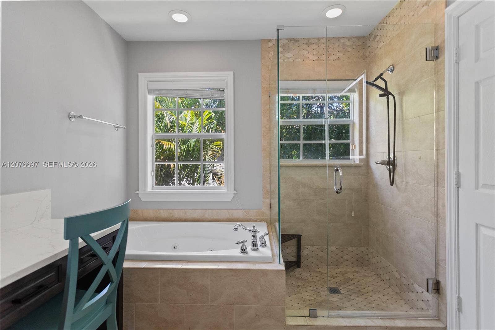 1139 N Victoria Park Road, Fort Lauderdale, FL 33304 Large jacuzzi tub with large walk in shower.