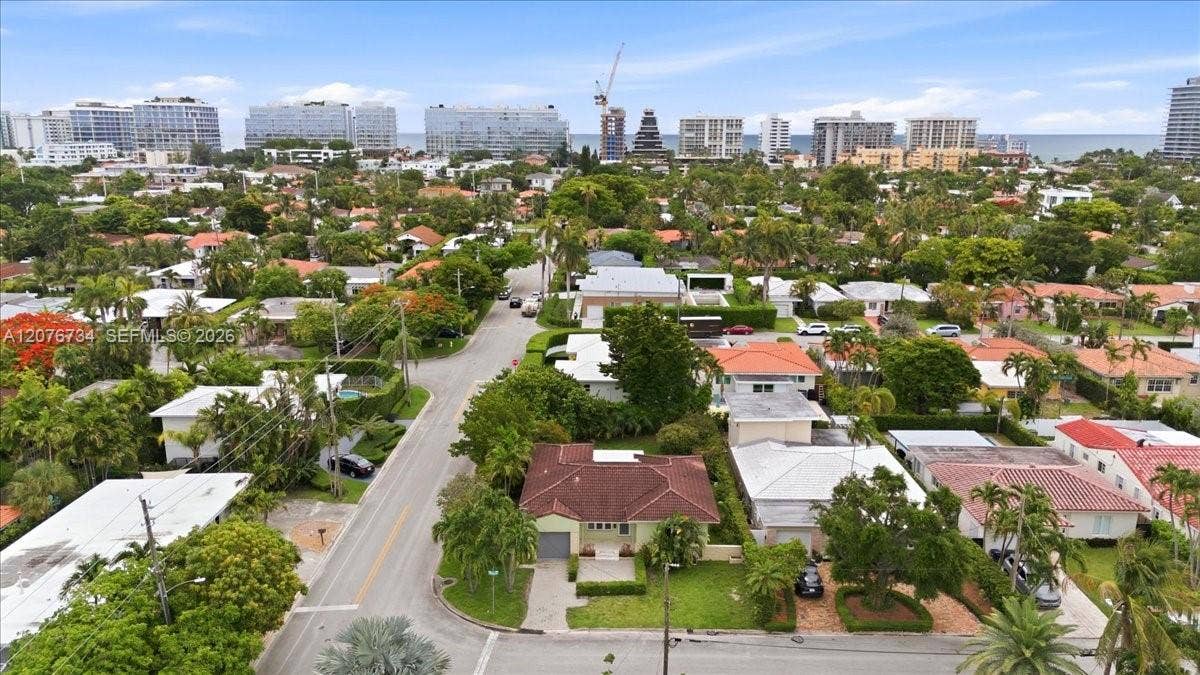 walking distance to the beach