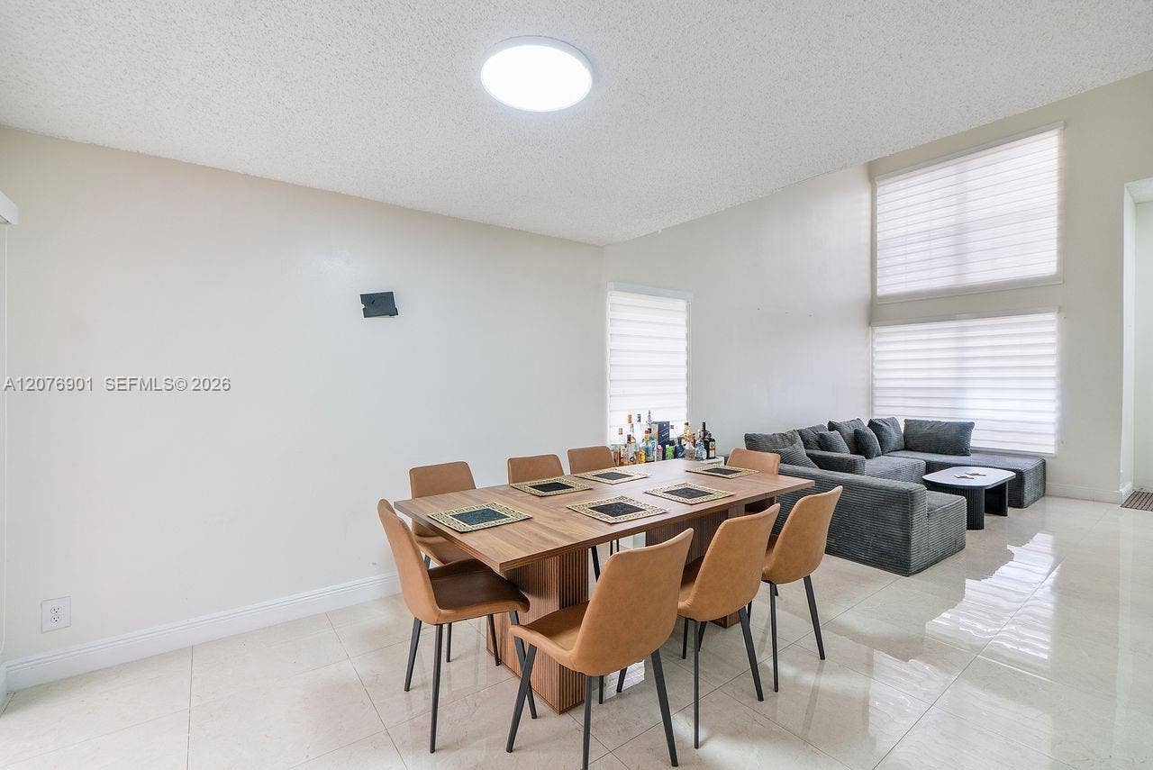 9602 NW 8th Circle, Plantation, FL 33324 Dining 2