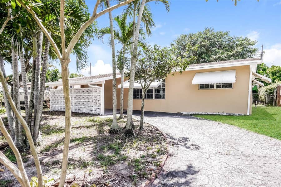 Property photo for 3430 N 72nd Terrace, Hollywood, FL