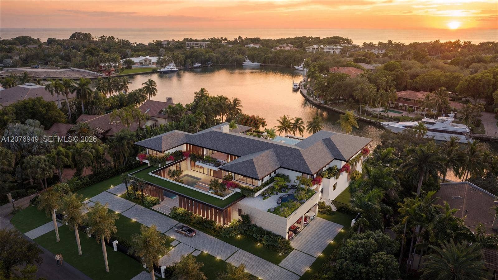 190 Casuarina Concourse, Coral Gables, FL 33143 Front of Home to the Water