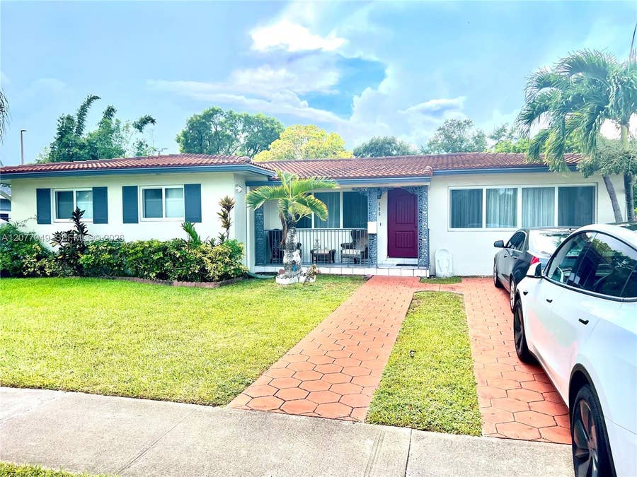 Property photo for 106 N 32nd Avenue, Hollywood, FL