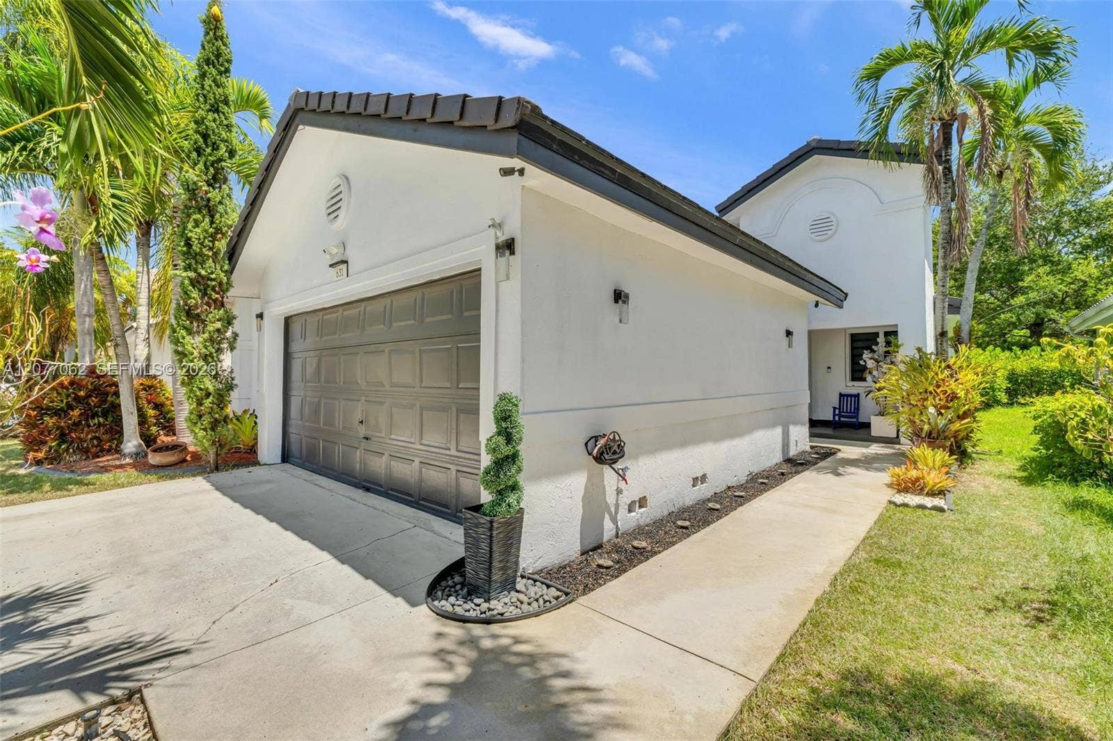 631 SW 176th Avenue, Pembroke Pines, FL 33029 Photo 3