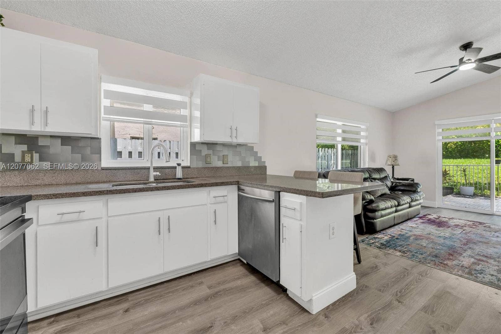 631 SW 176th Avenue, Pembroke Pines, FL 33029 Photo 8