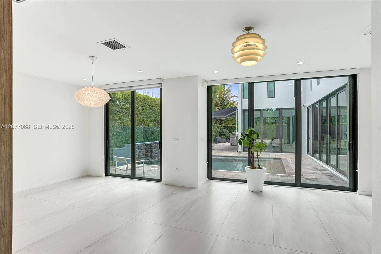 129 N Victoria Park Road, Fort Lauderdale, FL 33301 Photo 20
