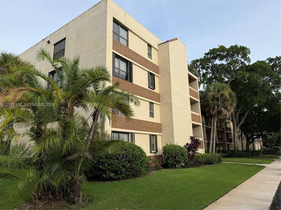 Property photo for 40 NW 76th Avenue, #205-1, Plantation, FL