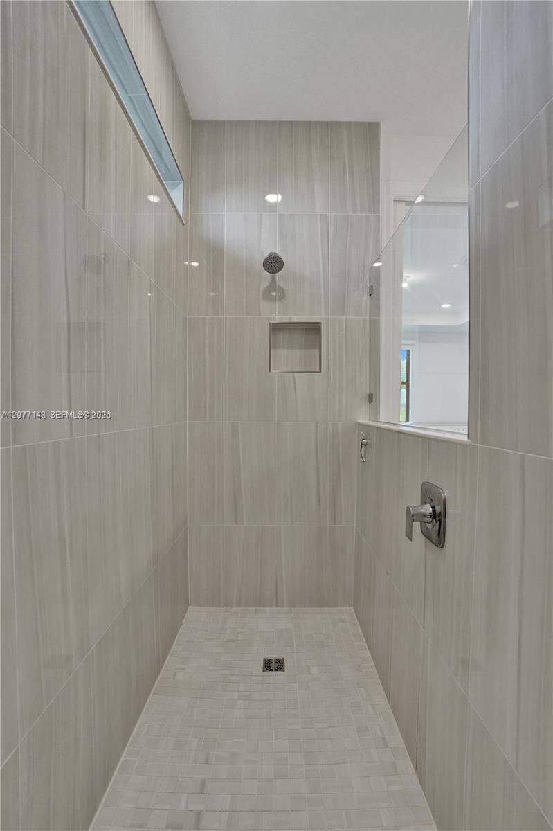 2357 Rollingwood Court, Oakland Park, FL 33309 Photo 8