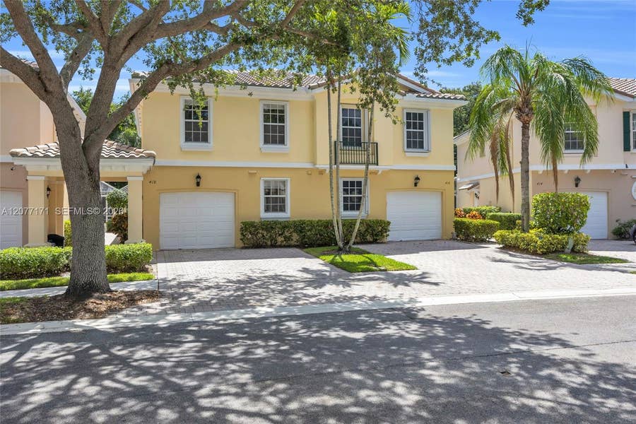 Property photo for 418 Capistrano Drive, Palm Beach Gardens, FL