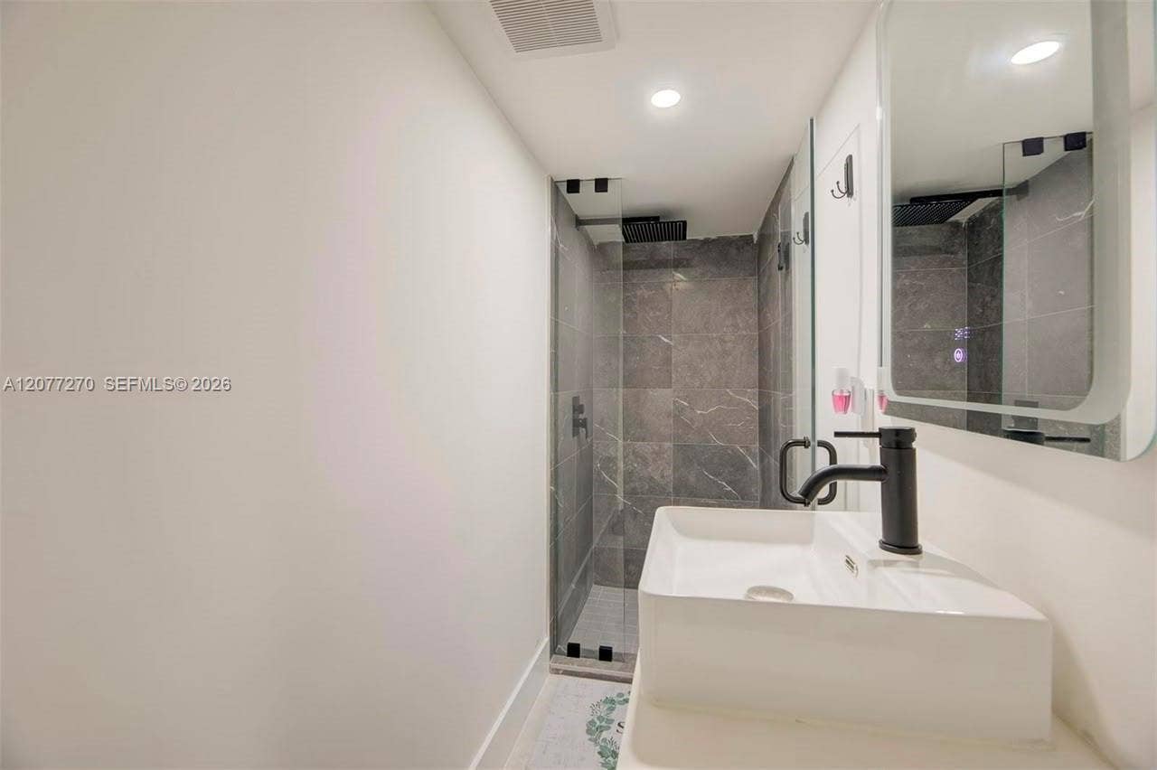 52 NE 47th Street, Miami, FL 33137 Photo 49