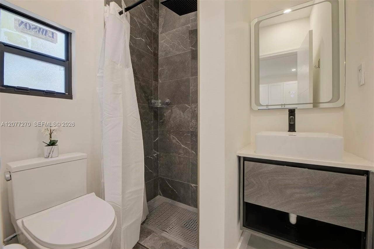 52 NE 47th Street, Miami, FL 33137 Photo 50