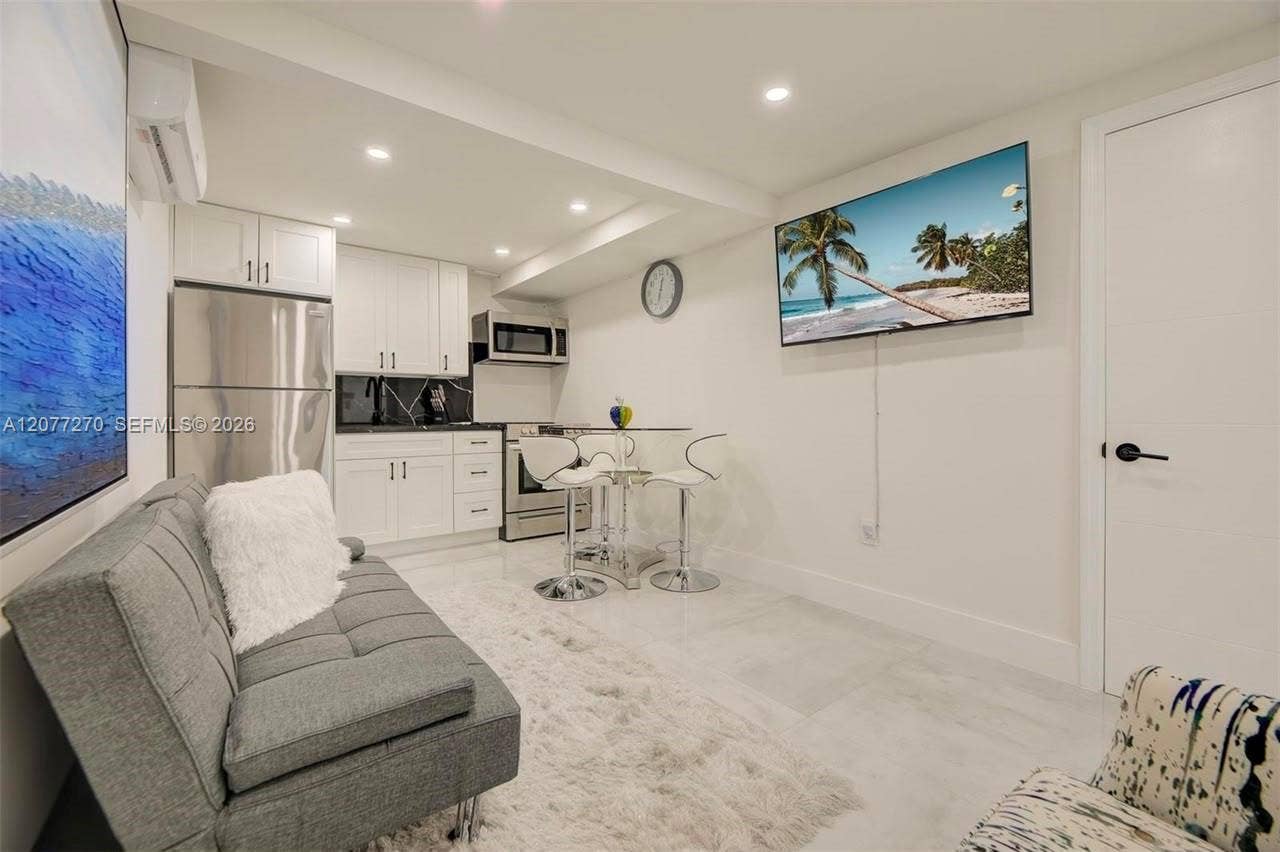 52 NE 47th Street, Miami, FL 33137 Photo 45