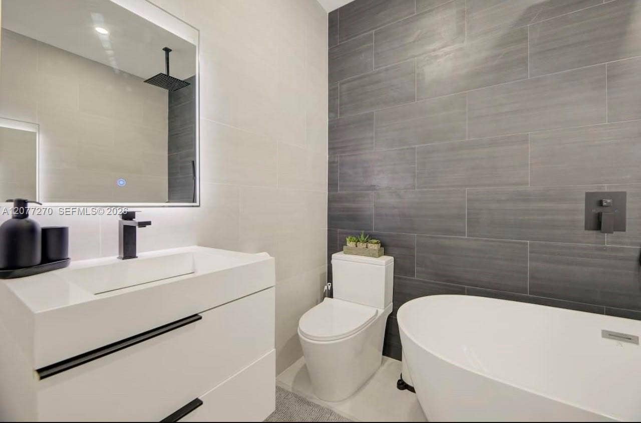 52 NE 47th Street, Miami, FL 33137 Photo 33