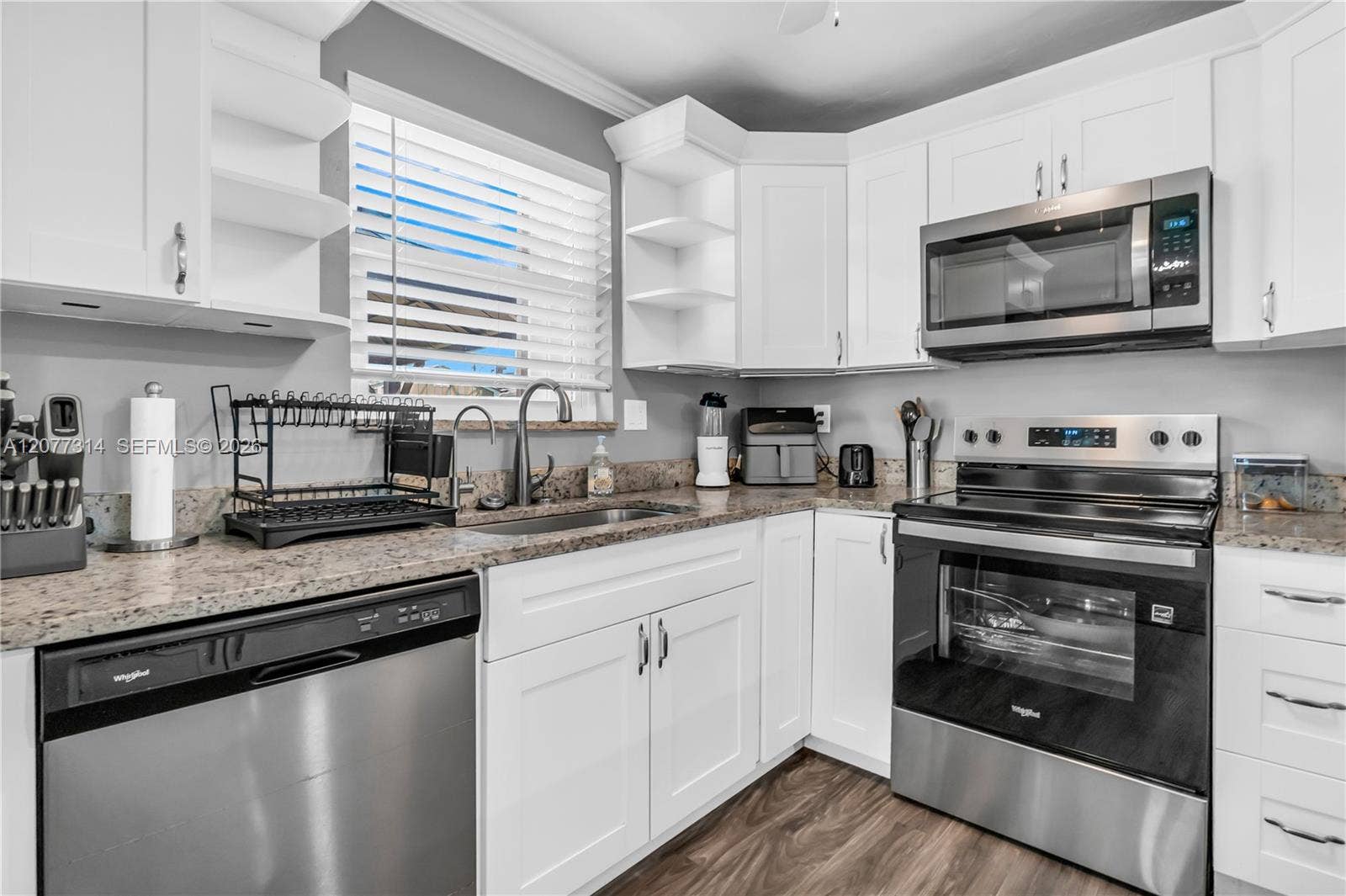 841 NE 59th Street, Oakland Park, FL 33334 Photo 9