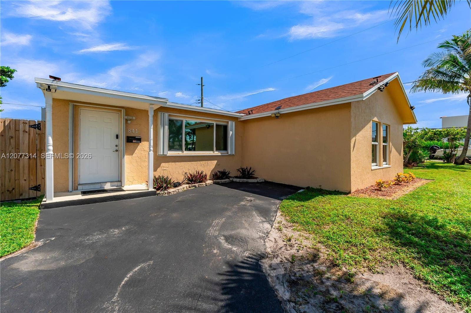 841 NE 59th Street, Oakland Park, FL 33334 Photo 3