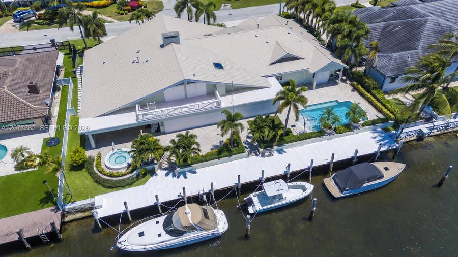 Property photo for 2820 NE 44th Street, Lighthouse Point, FL
