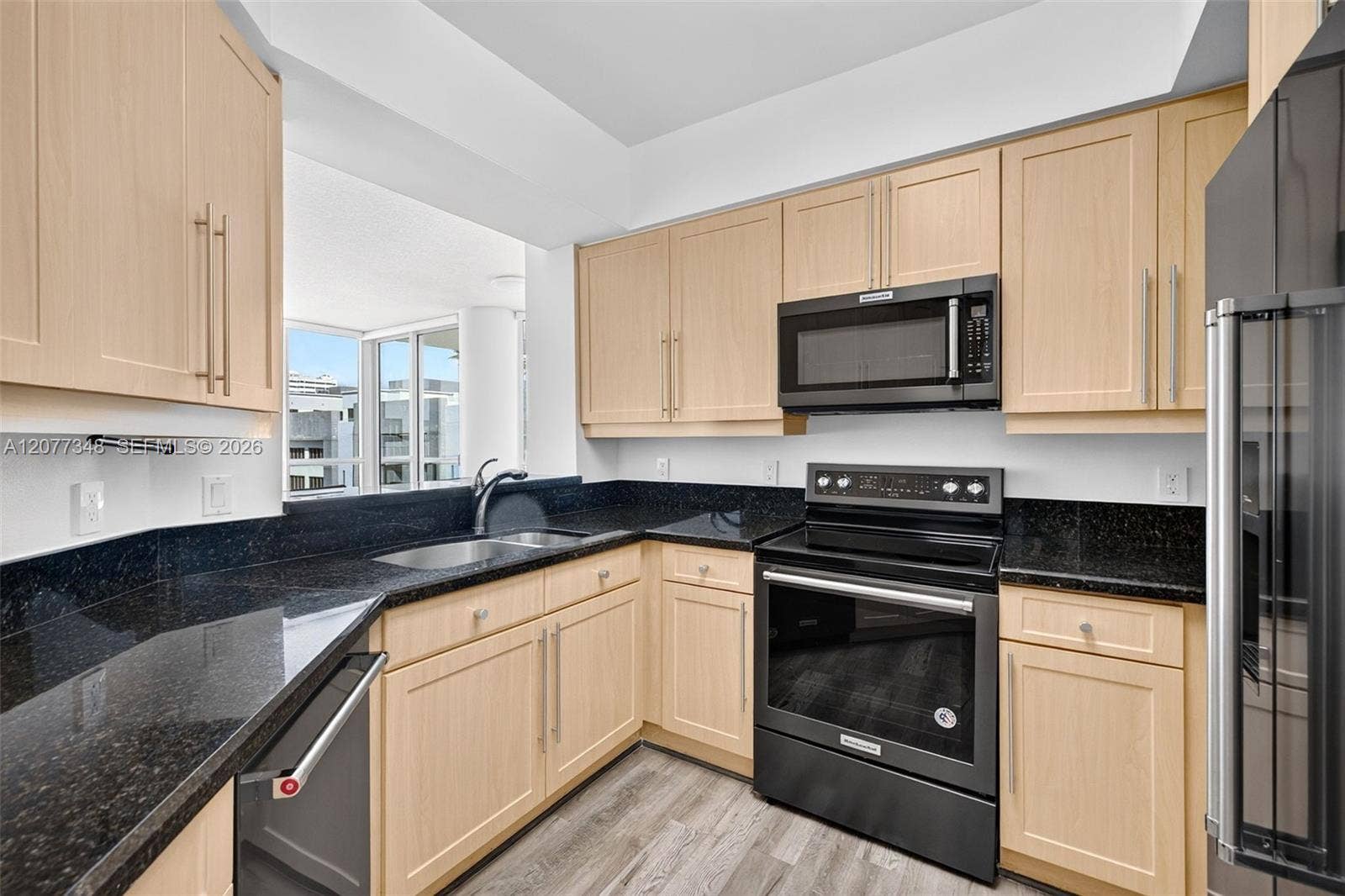 111 SE 8th Avenue, #705, Fort Lauderdale, FL 33301 Photo 11