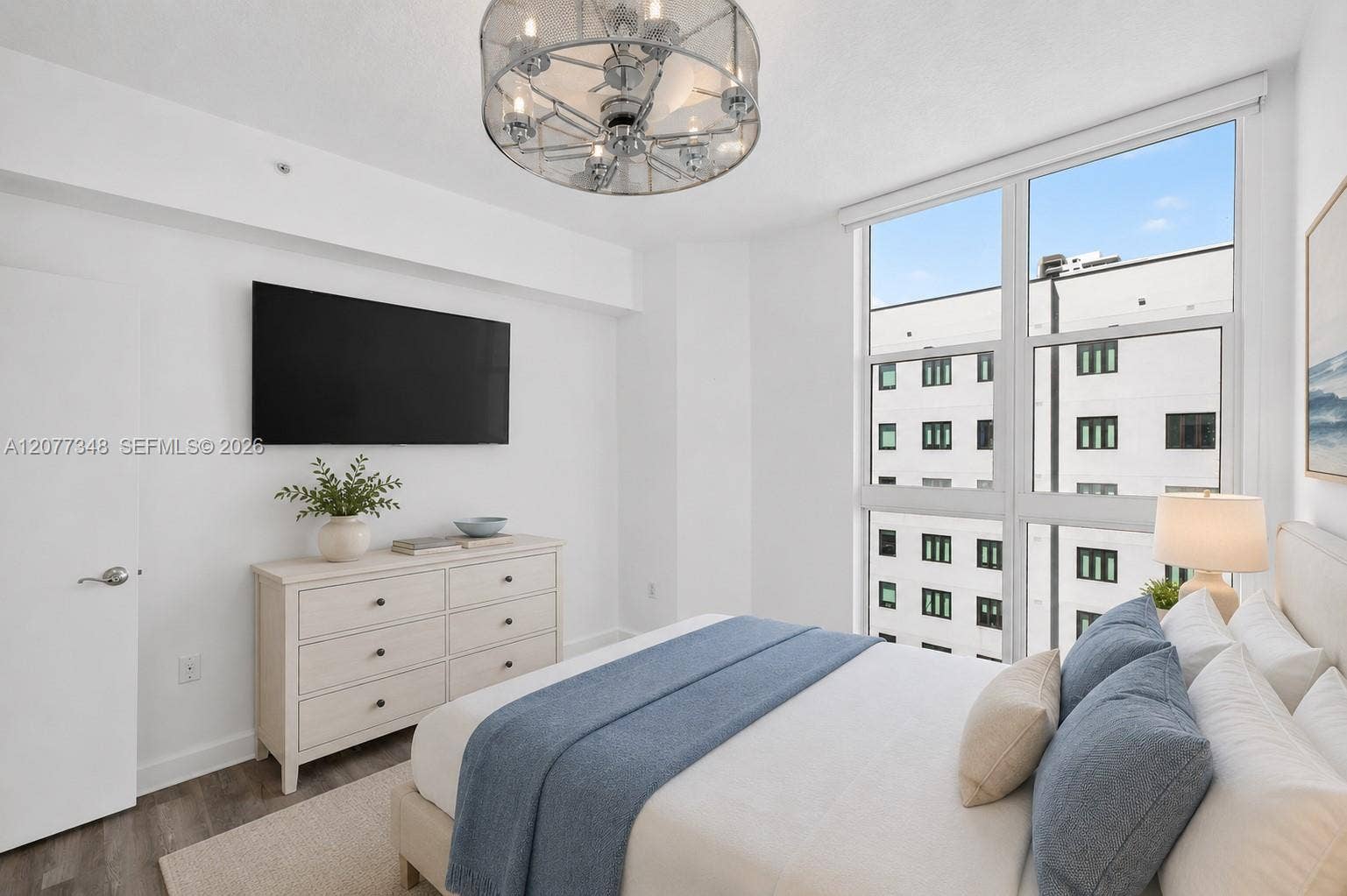111 SE 8th Avenue, #705, Fort Lauderdale, FL 33301 VIRTUALLY STAGED