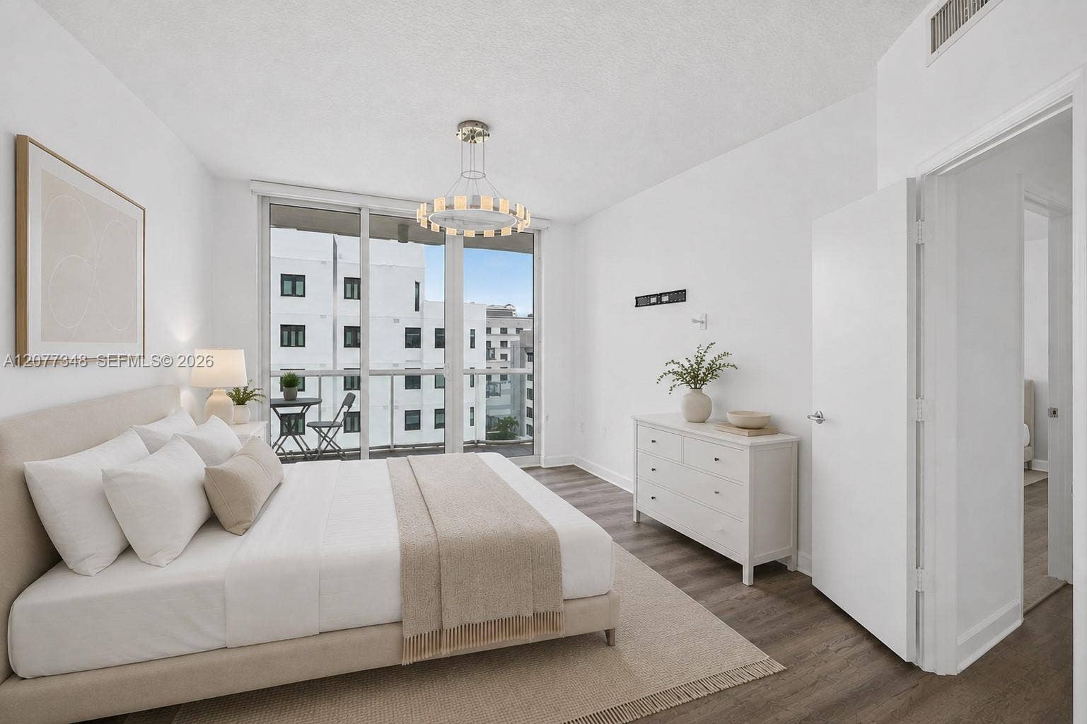 111 SE 8th Avenue, #705, Fort Lauderdale, FL 33301 VIRTUALLY STAGED