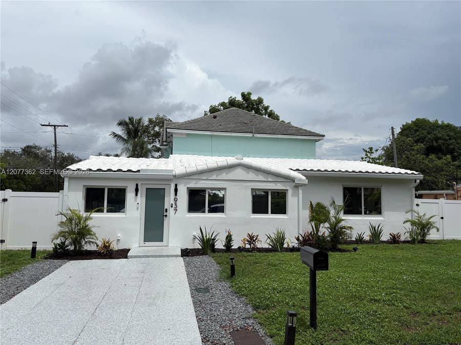 Property photo for 937 SW 18th Court, Fort Lauderdale, FL