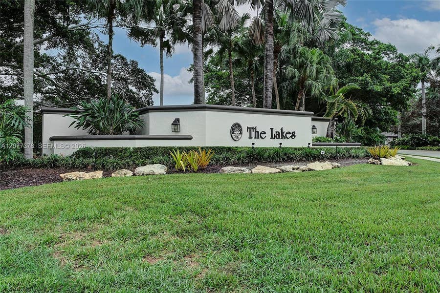 Property photo for 113 W Bayridge Drive, Weston, FL
