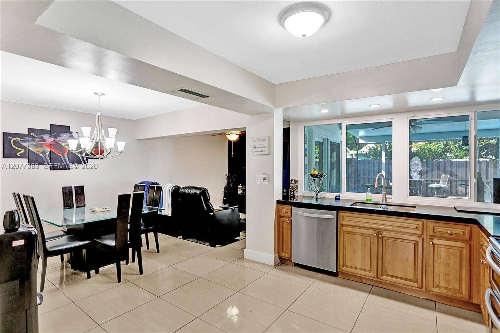 7221 Fairway Boulevard, Miramar, FL 33023 Photo 10