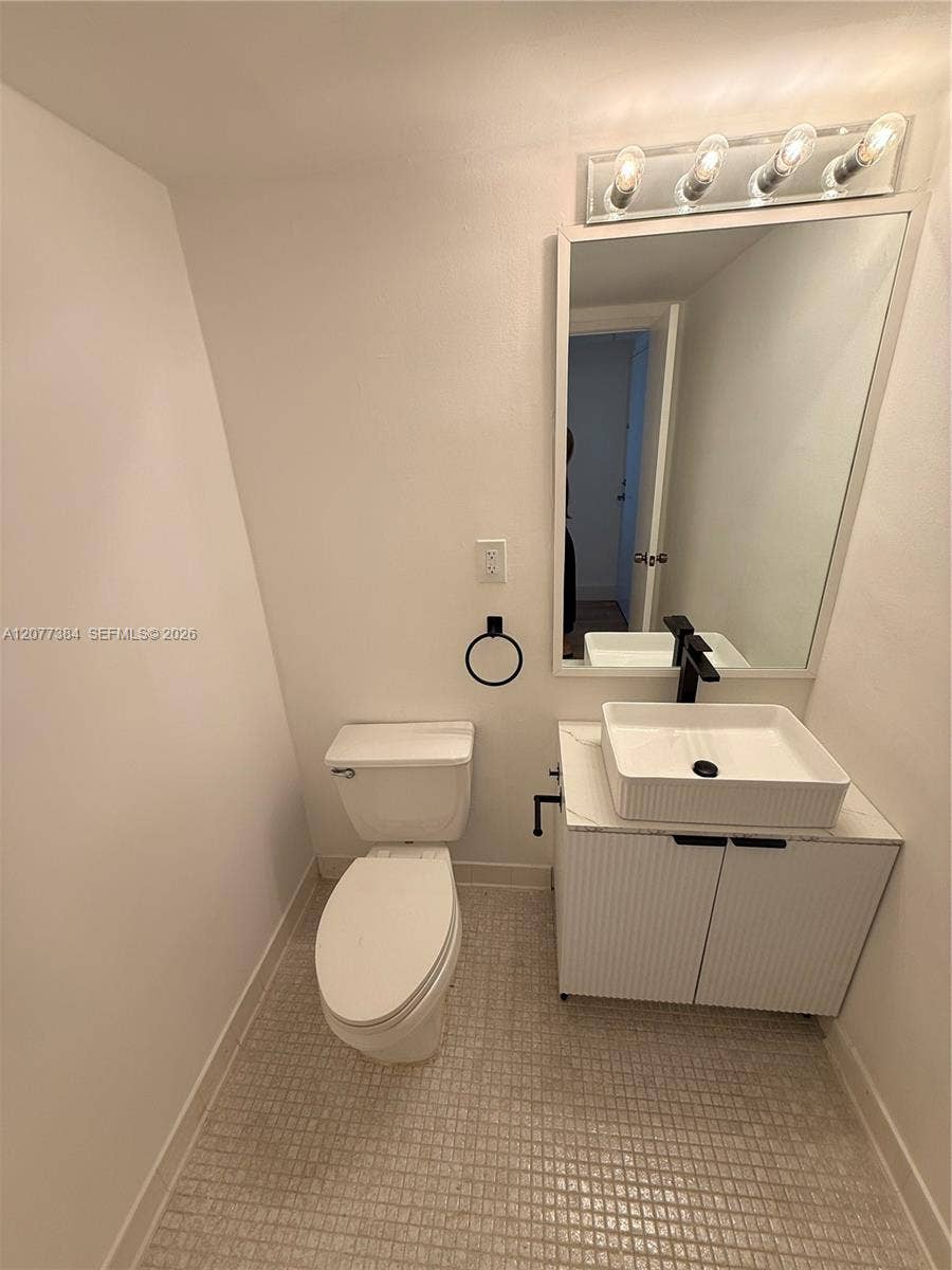 19390 Collins Avenue, #PH-24, Sunny Isles Beach, Sunny Isles Beach, FL 33160 Photo 16