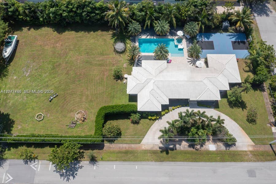 Property photo for 412 NE 2nd Street, Pompano Beach, FL