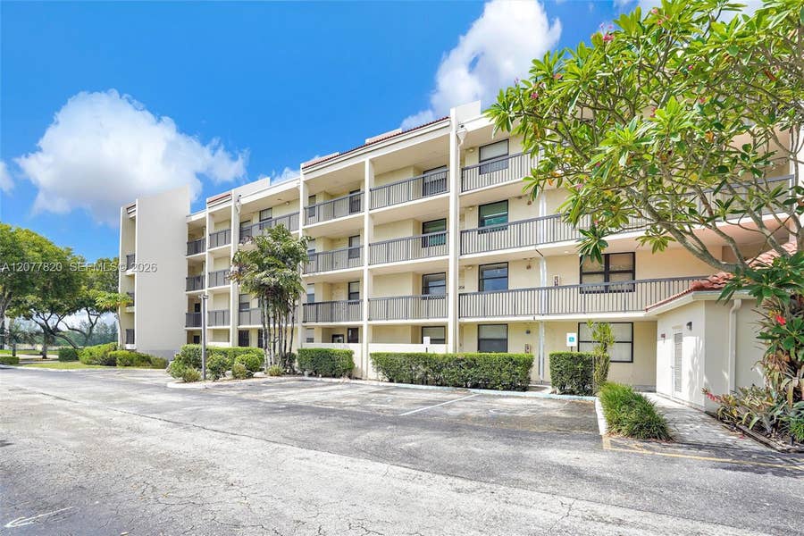 Property photo for 117 Lake Emerald Drive, #204, Oakland Park, FL