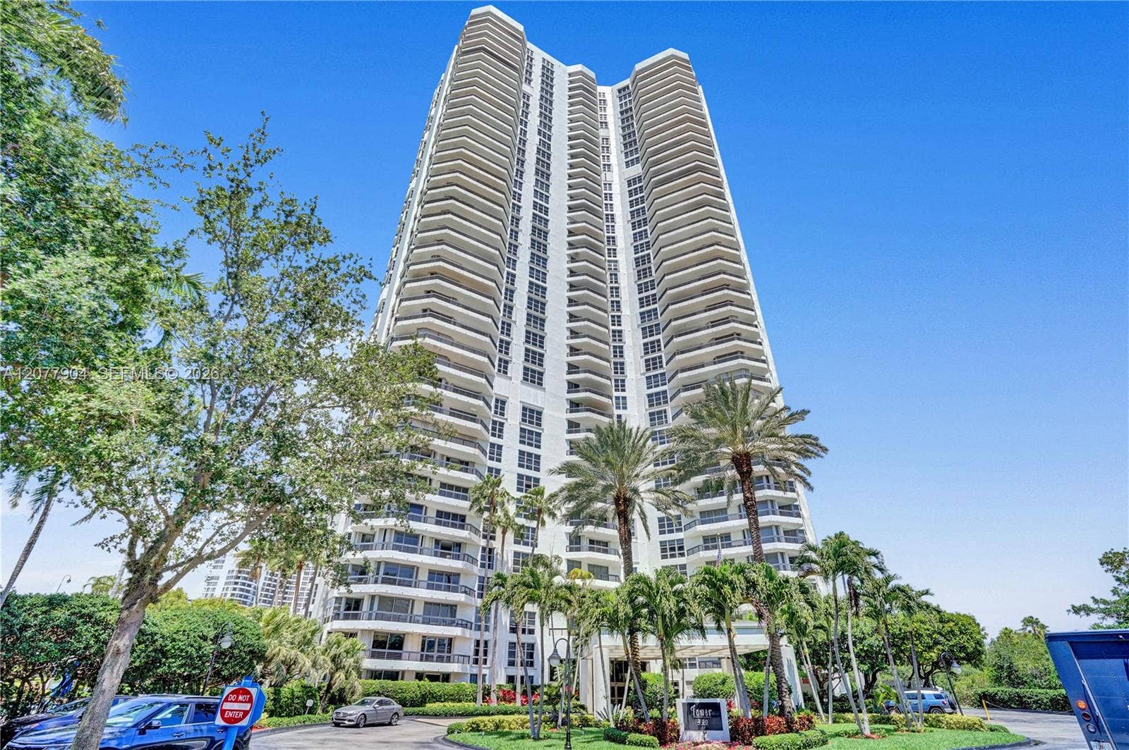 3500 Mystic Pointe Drive, #2202, Aventura, FL 33180 Photo 30