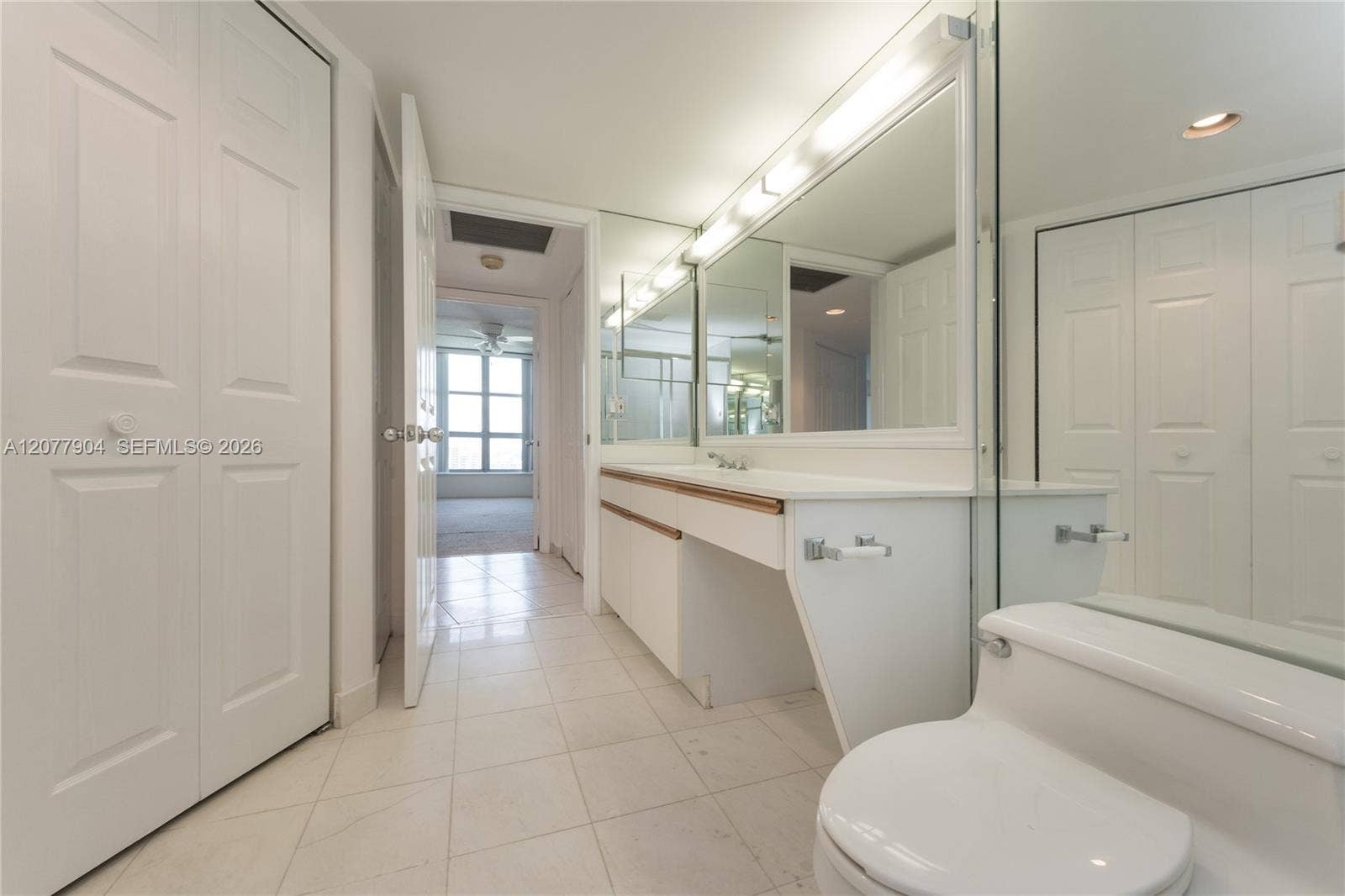 3500 Mystic Pointe Drive, #2202, Aventura, FL 33180 Photo 23