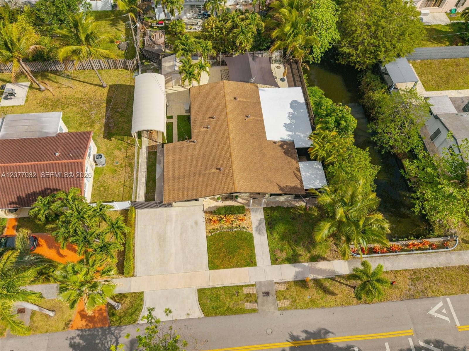2485 NE 214th Street, Miami, FL 33180 Photo 46