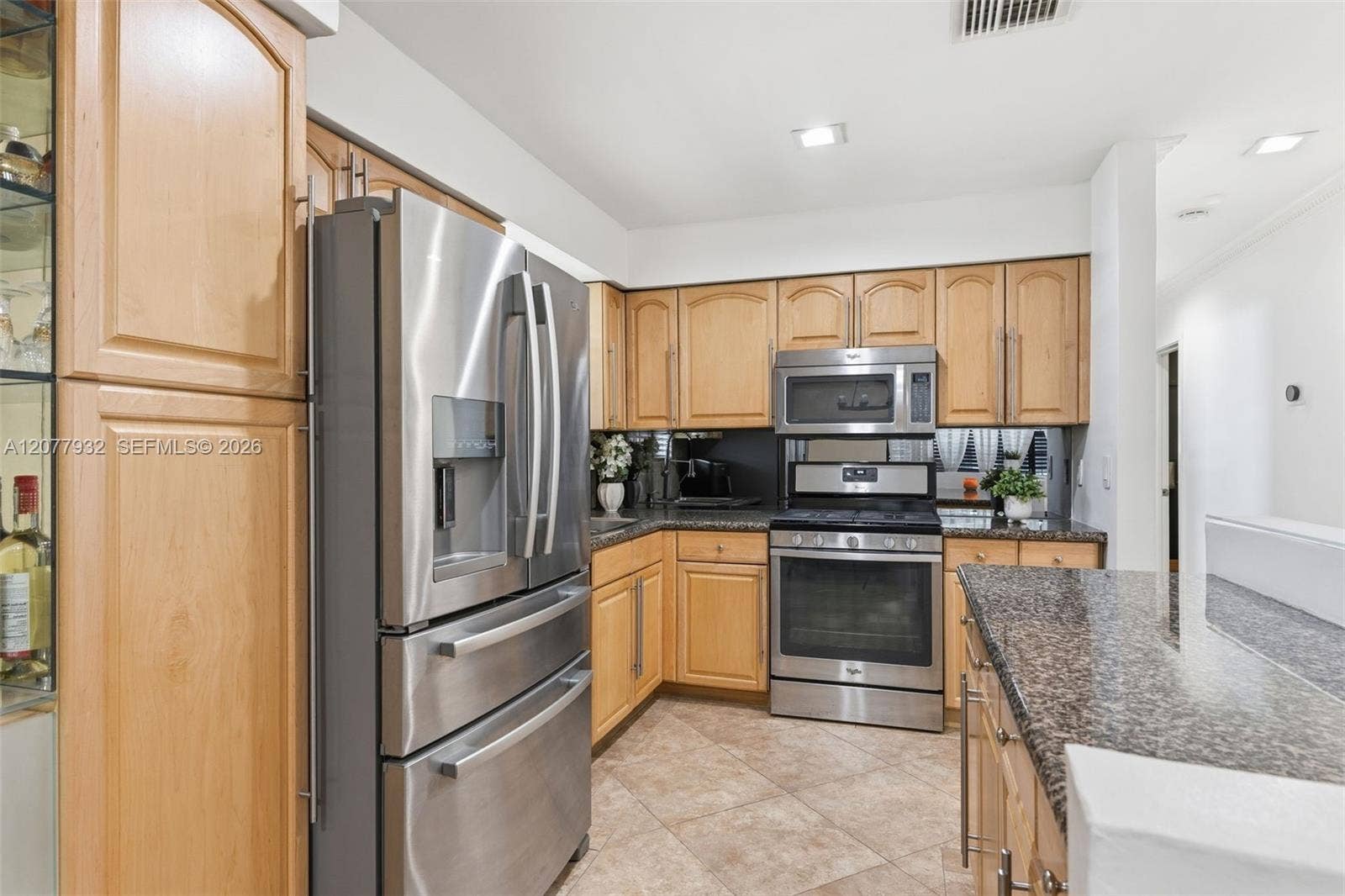 2485 NE 214th Street, Miami, FL 33180 Photo 12