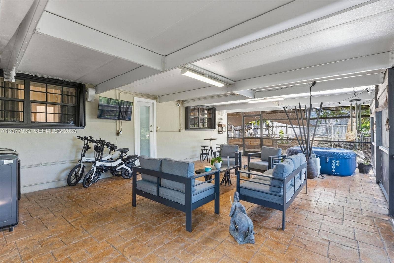 2485 NE 214th Street, Miami, FL 33180 Photo 30